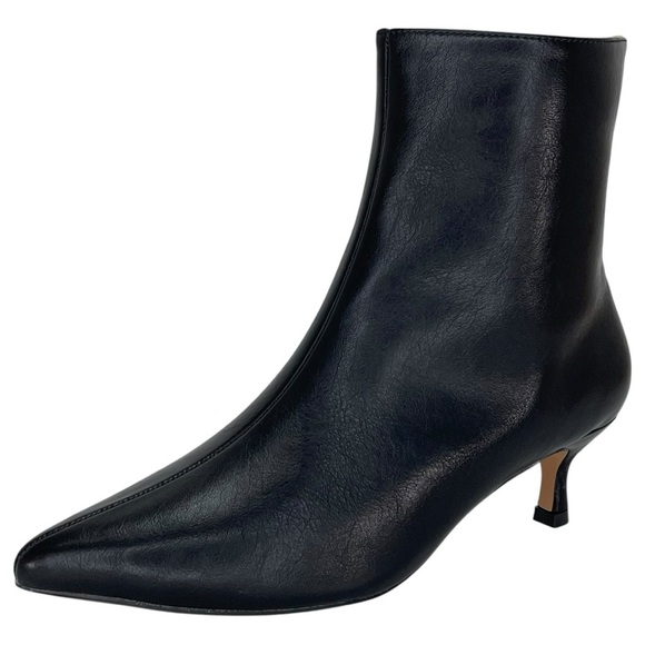 Journee Collection Arely Black Faux Leather Womens Ankle Boots Size 8M - Picture 2 of 9